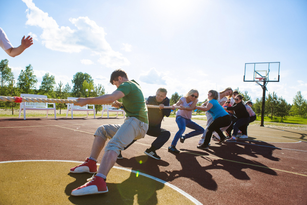 Почему корпоративные выезды повышают мотивацию сотрудников?