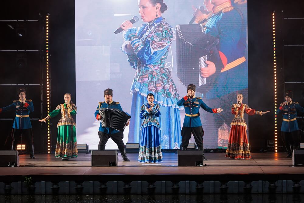 Концерт «Казаки делают хиты»